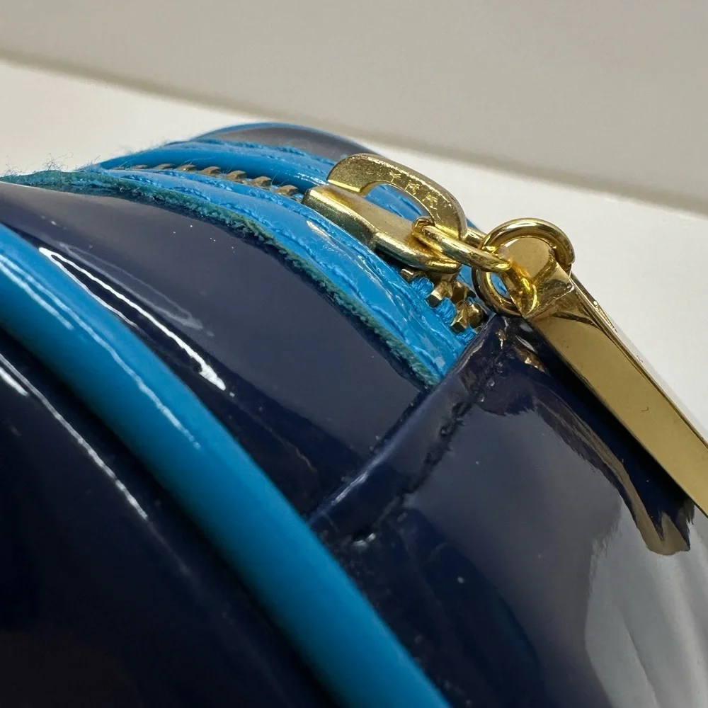 Tory Burch Cosmetic Bag – Blue Patent Leather - Picture 6 of 11